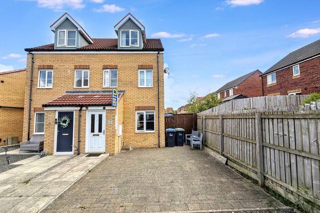 Kielder Drive, Stanley DH9 3 bed townhouse for sale