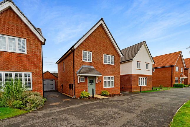 4 bed detached house