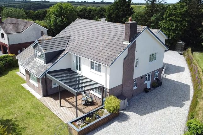 8 bedroom detached house for sale