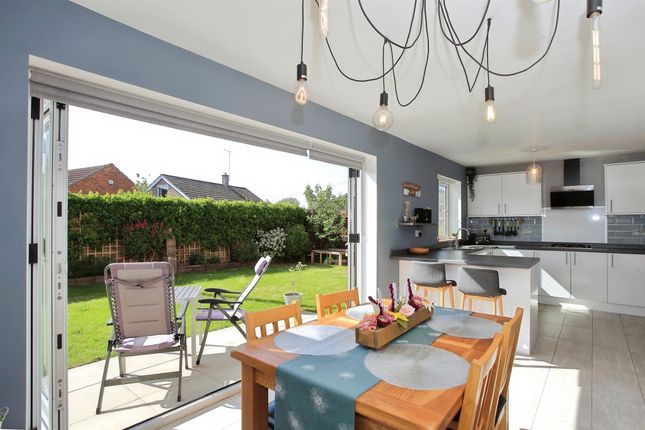 4 bed detached house