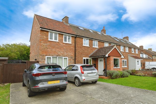 5 bedroom semi-detached house for sale
