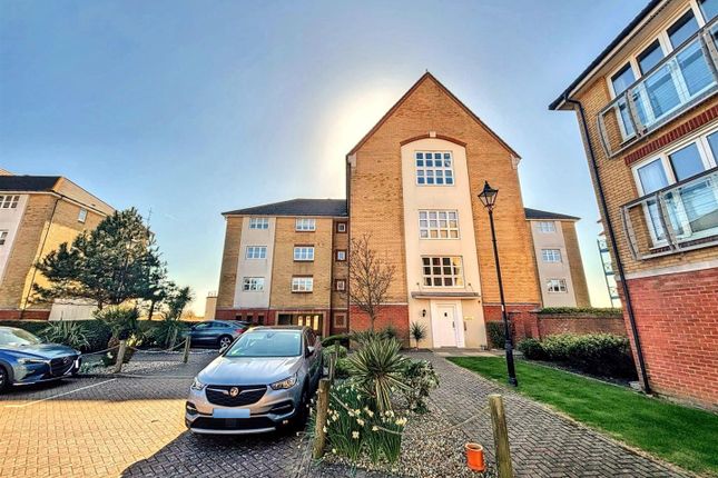 Caroline Way, Eastbourne 2 bed flat for sale