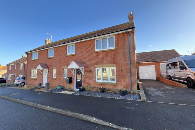 3 bed semi-detached house