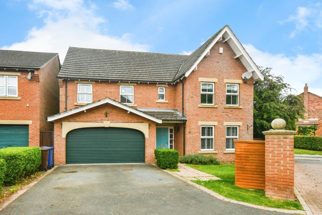 4 bed detached house