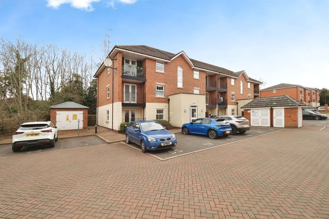 2 bedroom flat for sale