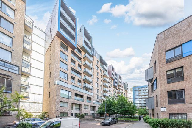 Bayliss Heights, North Greenwich... 2 bed flat for sale