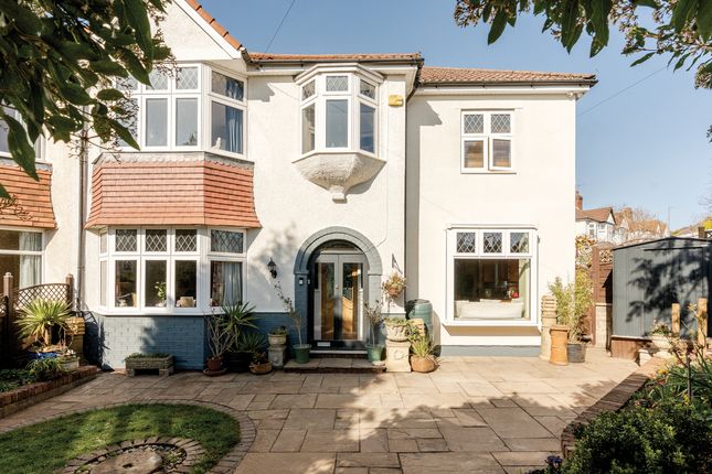 6 bedroom semi-detached house for sale