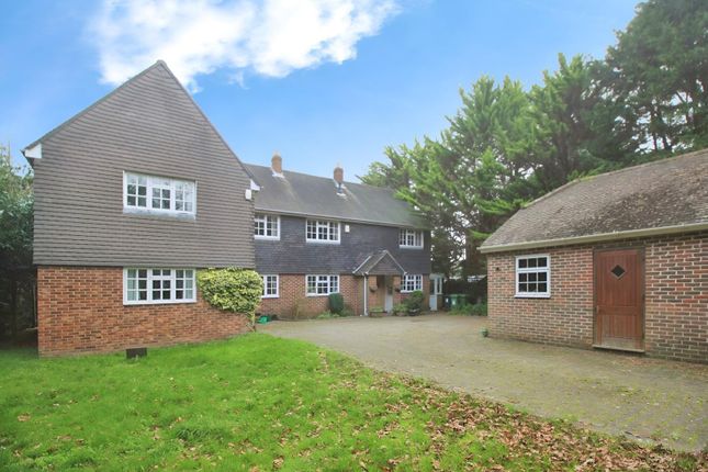 St Mary's Road, Netley Abbey... 5 bed detached house for sale