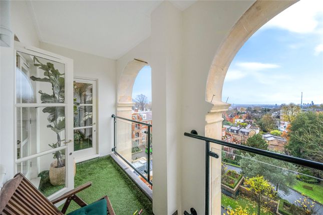 Frognal Rise, London, NW3 3 bed apartment for sale