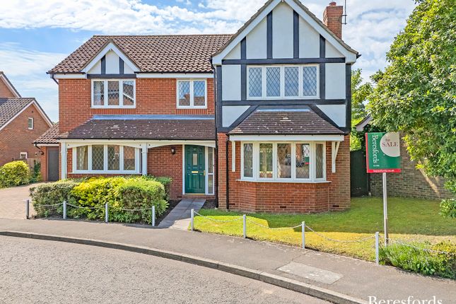 Lodge Close, Hutton, CM13 4 bed detached house for sale