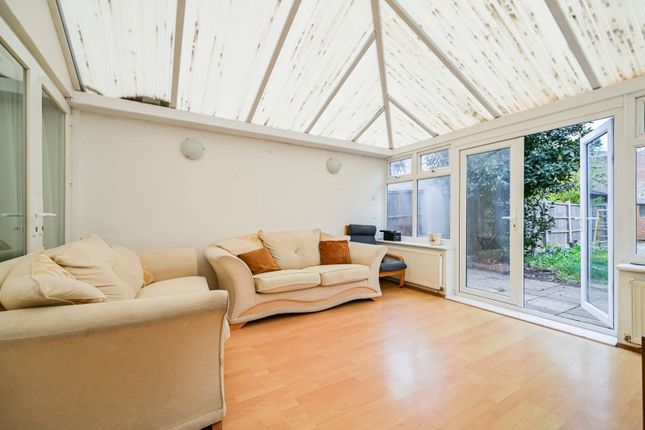 London E3 4 bed end of terrace house for sale