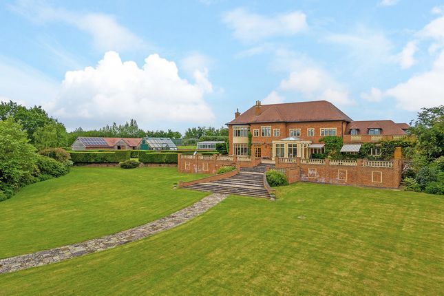 13 bedroom country house for sale