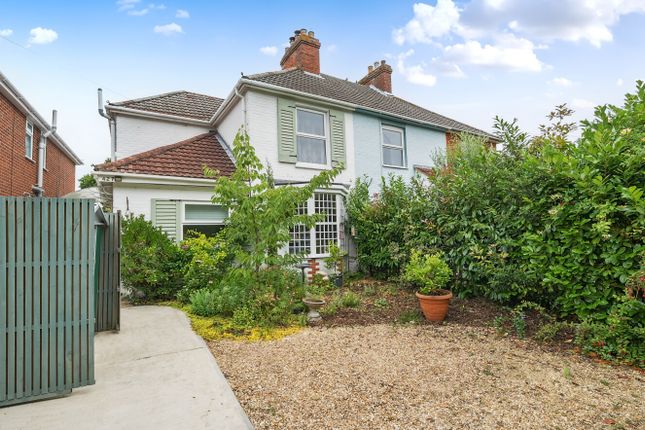 Warsash Road, Fareham, Hampshire, PO14 3 bed semi