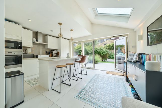Windsor Road, Teddington, TW11 4 bed semi