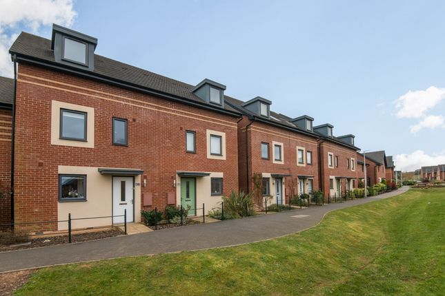 4 bedroom terraced house for sale