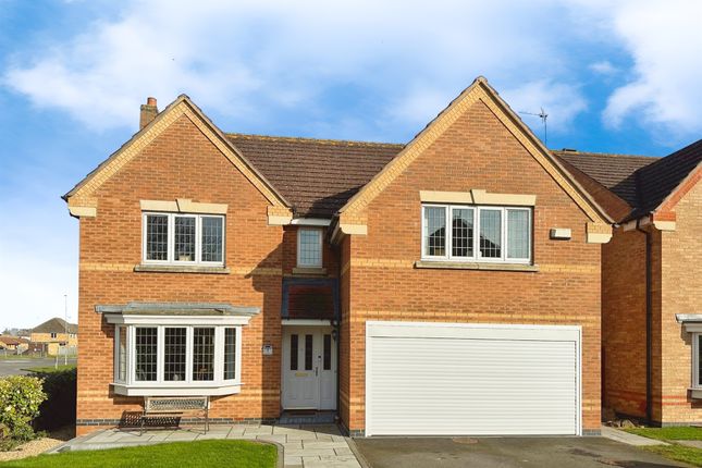 4 bed detached house