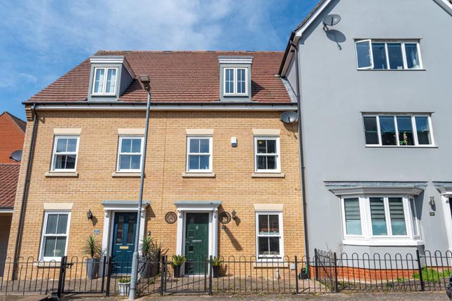 4 bed town house