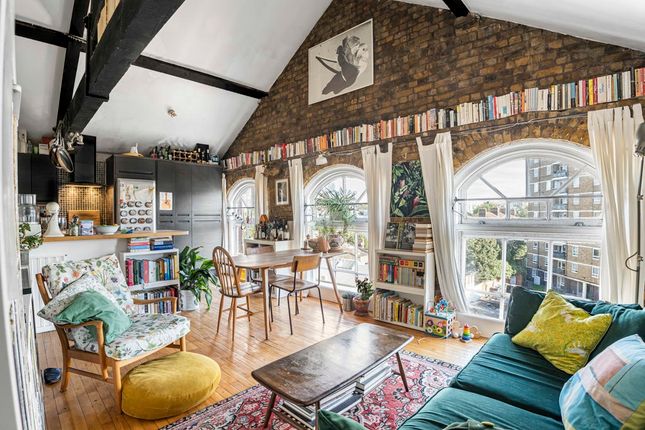 Pages Walk, London, SE1 2 bed apartment for sale