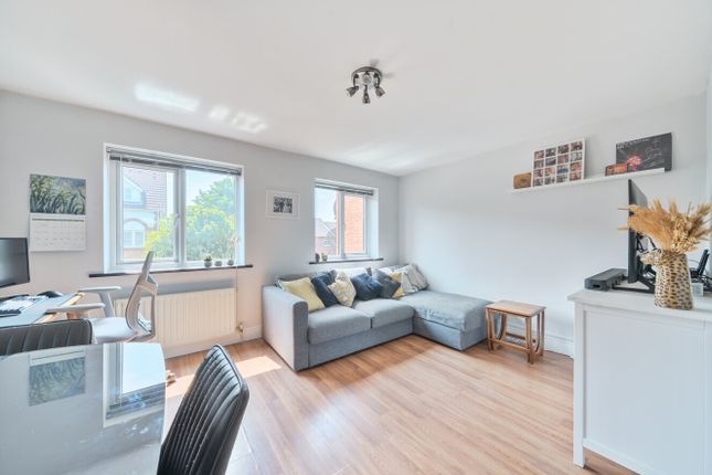 2 bed flat