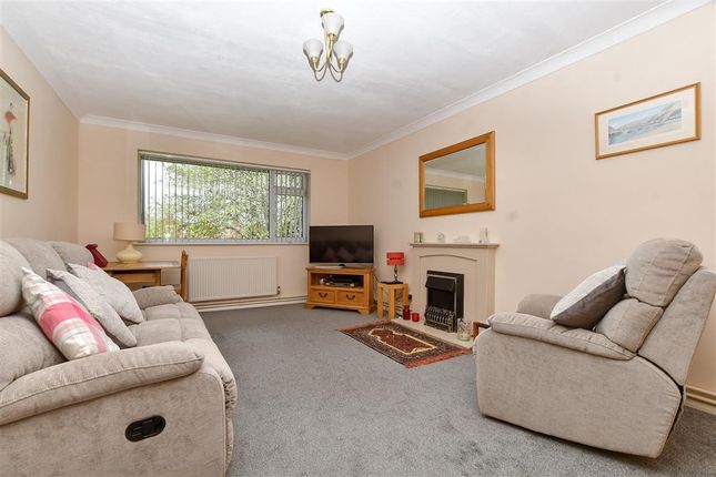 2 bedroom maisonette for sale