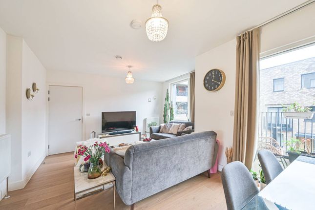 Grove Park, Colindale, London, NW9 1 bed flat for sale