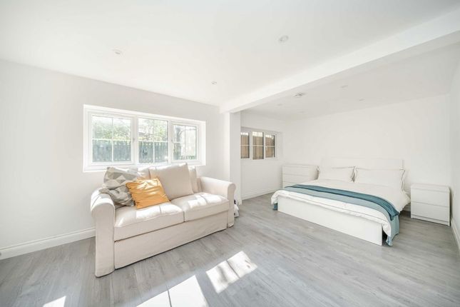 Sandycombe Road, Kew TW9 Studio for sale