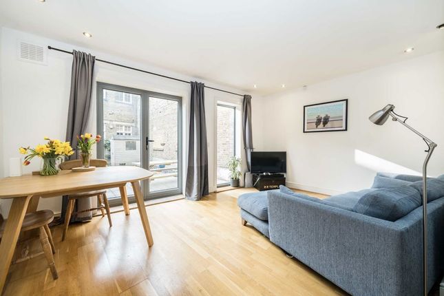 Ashvale Road, London SW17 2 bed maisonette for sale