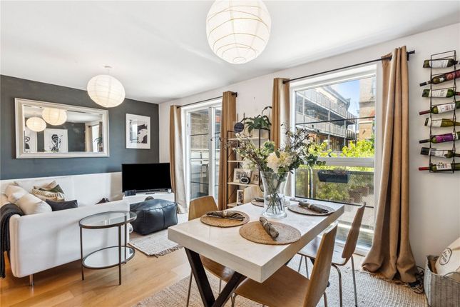 York Road, London SW11 1 bed flat for sale