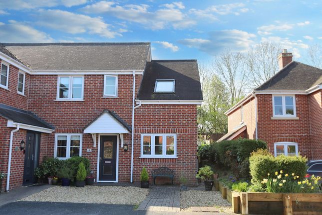 3 bed semi-detached house