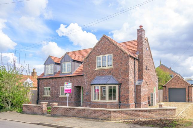 4 bed detached house