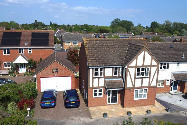 4 bed detached house