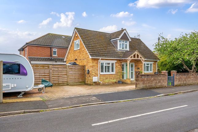 Locks Road, Locks Heath, Hampshire, SO31 2 bed detached house for sale