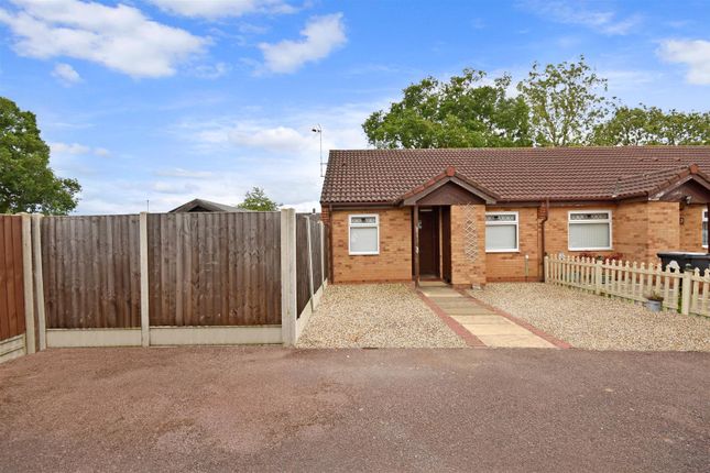 2 bedroom semi-detached bungalow for sale