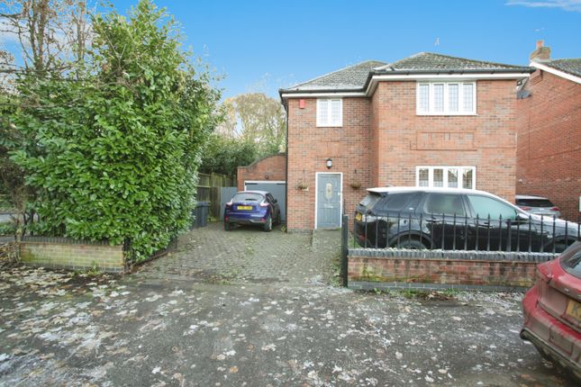 4 bed detached house