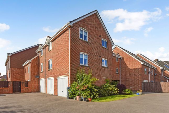 Lapwing Way, Four Marks, Alton... 2 bed flat for sale