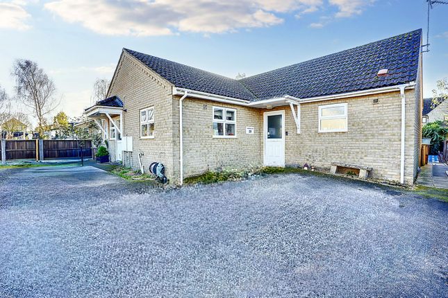 Chestnut Rise, Cambridge CB25 2 bed detached bungalow for sale