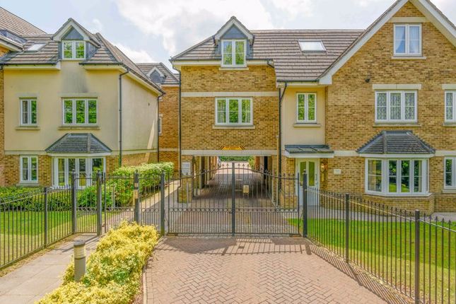 Church Road, Addlestone 1 bed apartment for sale