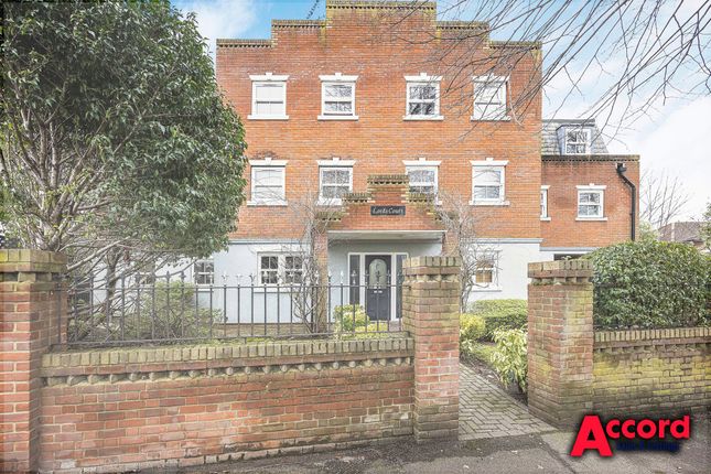 Cranham Road, Lords Court, RM11 2 bed flat for sale