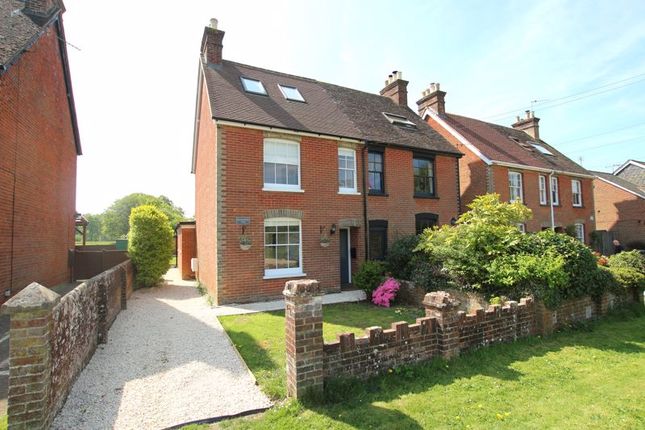 3 bedroom semi-detached house for sale