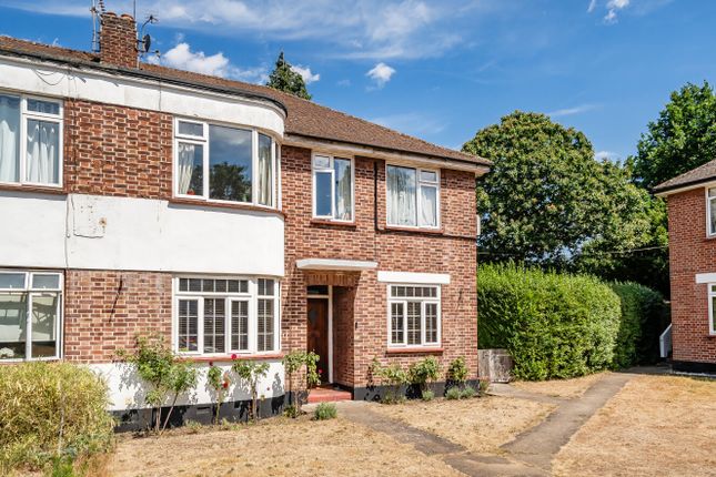 Culverden Court, Weybridge, KT13 2 bed maisonette for sale