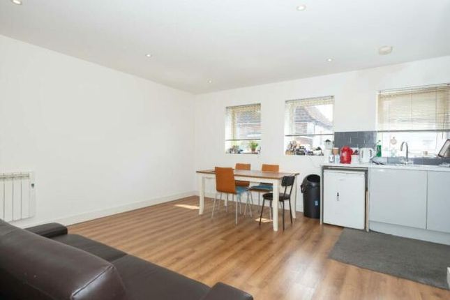 North Road, Lancing BN15 1 bed flat for sale