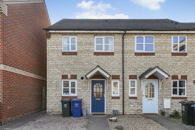 Vervain Close, Bicester, OX26 2 bed end of terrace house for sale