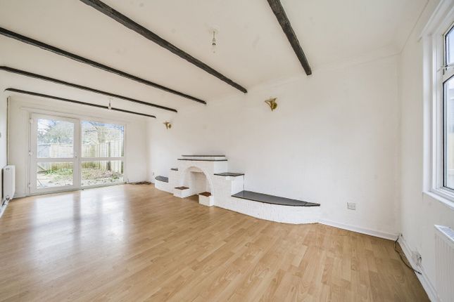 Robin Gardens, Hampshire PO8 4 bed end of terrace house for sale