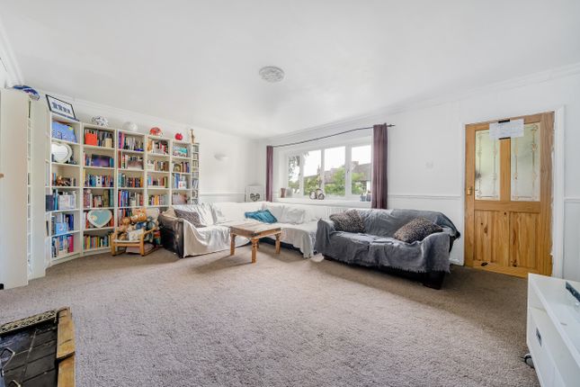 4 bed end terrace house