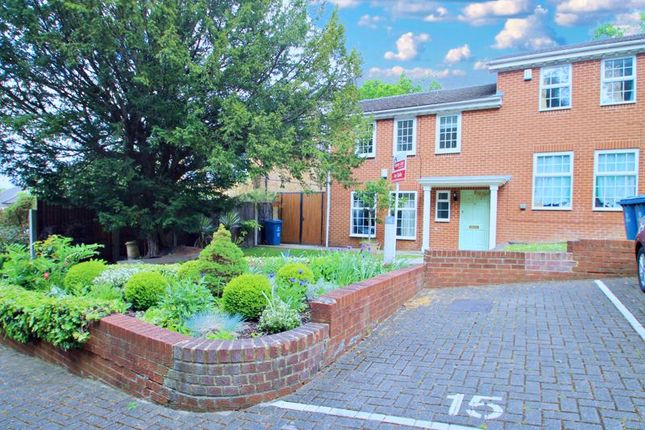 4 bedroom semi-detached house for sale