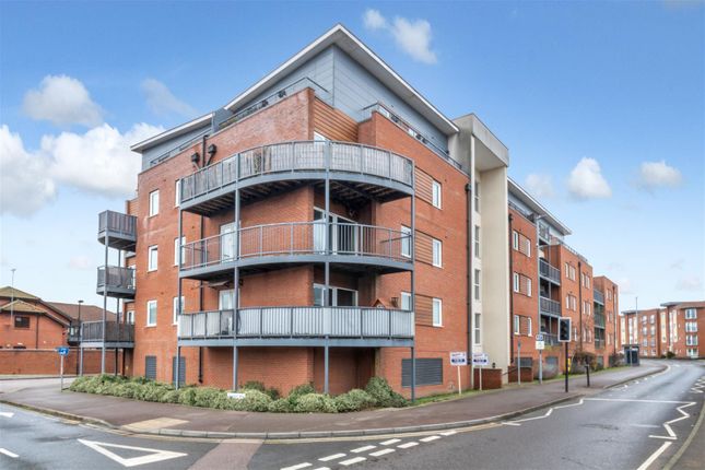 Princes Way, Bletchley, Milton Keynes 2 bed apartment for sale