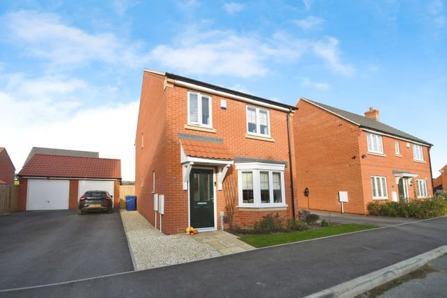 Hawkshead Way, Dunston, Chesterfield... 3 bed detached house for sale