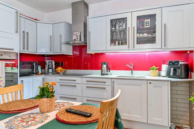 Howard Road, Tottenham, London, N15 1 bed flat for sale