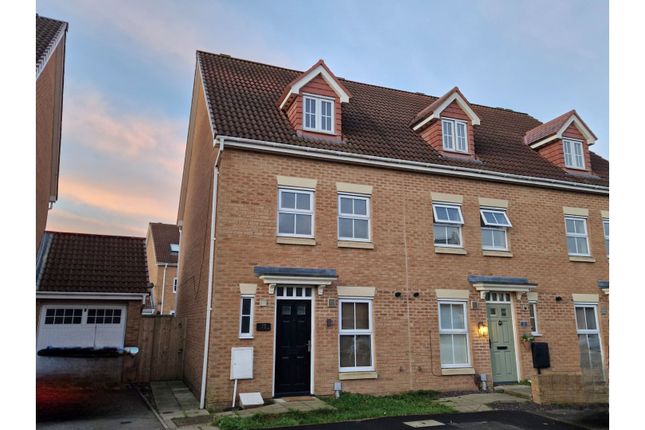3 bedroom end of terrace house for sale