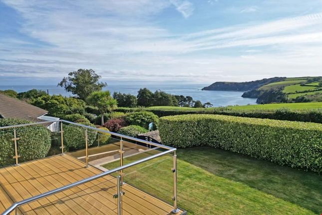 4 bed detached house